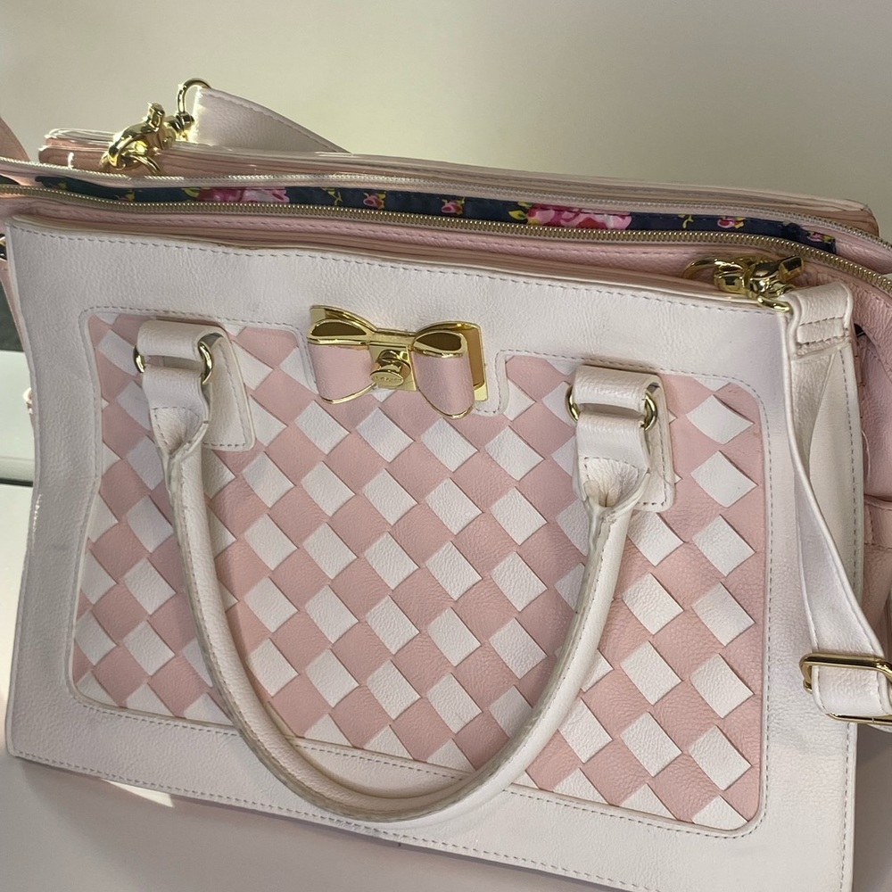 Betsey Johnson Pink & white purse